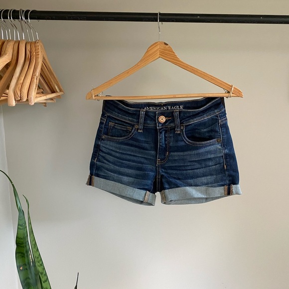 American Eagle Denim Shorts - Size 2 - Picture 1 of 9